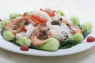 美味全家福 28元