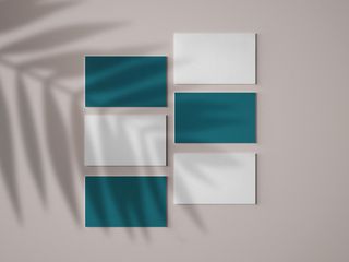 光影多张高级感名片样机灰色背景