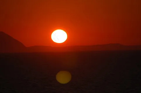 海平面日出风景图片 海平面日出风景图片