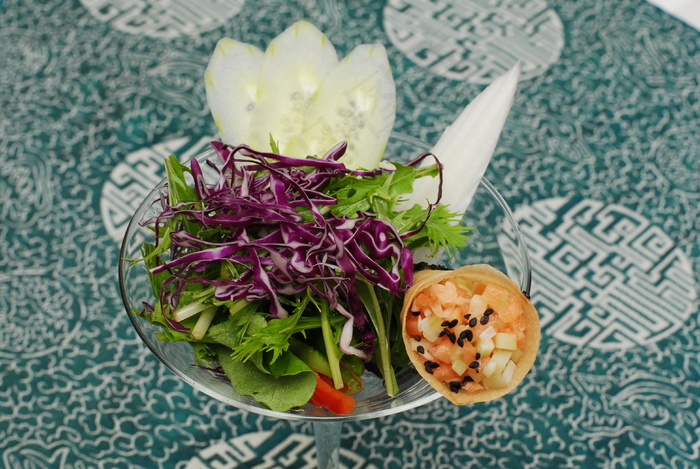  金枪鱼筒蔬菜杯_ 