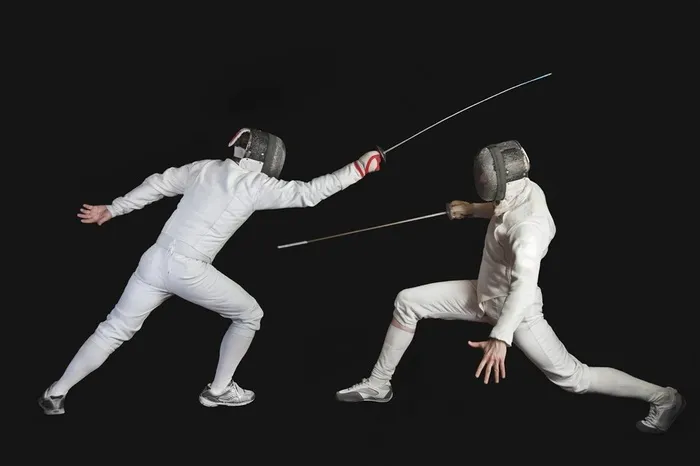 击剑运动的人物图片