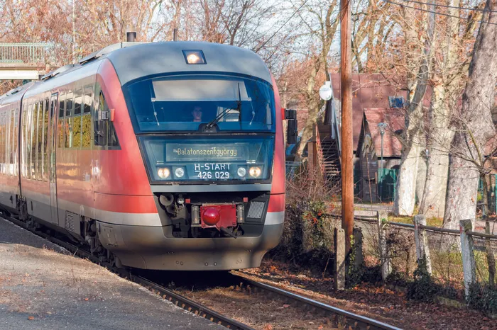 公共轨道电车图片