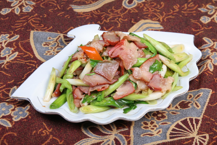 46蒜苗炒腊肉-问鼎中原