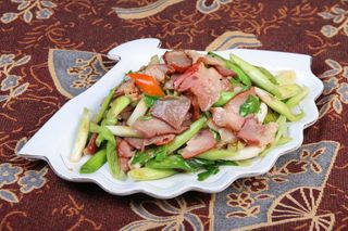 46蒜苗炒腊肉-问鼎中原