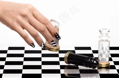 黑白配美甲图片 黑白配美甲图片