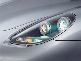 保时捷911Carrera汽车前灯特写摄影图