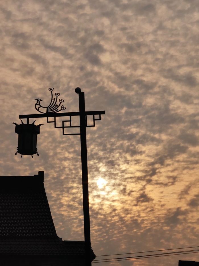 金黄的中式建筑