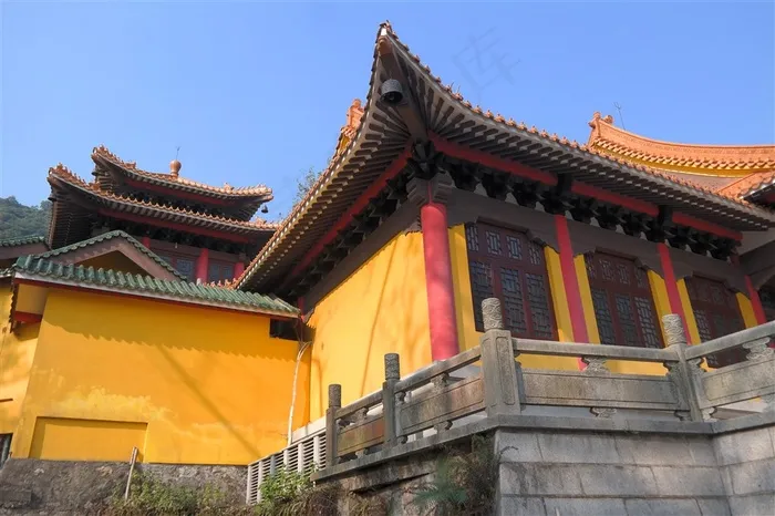 春天圭峰山大雄宝殿