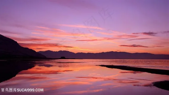 晚霞湖畔美景风景画壁纸 晚霞湖畔美景风景画壁纸