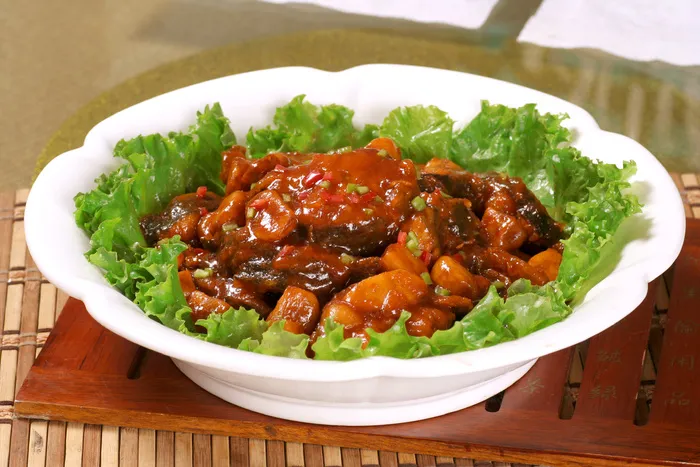 18 特色烧鲶鱼 美食乡五四店