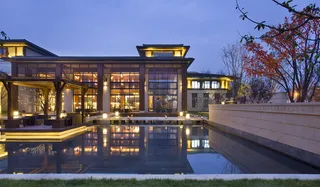 花园游泳池庭院