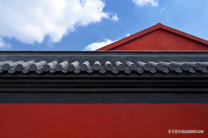 红色墙面建筑