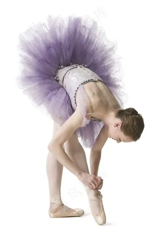 穿紫色裙子的芭蕾美女