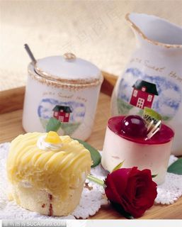 柠檬奶油纸杯蛋糕