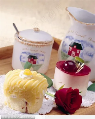 柠檬奶油纸杯蛋糕