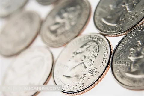 排列整齐的硬币图片