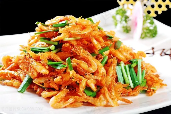 韭菜炒河虾中华美食摄影图