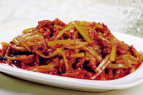 0911CC-730鱼香炒肉丝   （蒜苔、青笋）