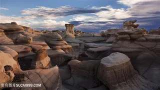 岩石山脉风景画壁纸