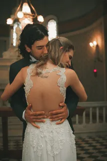 欧美甜蜜情侣拥抱图片 欧美甜蜜情侣拥抱图片