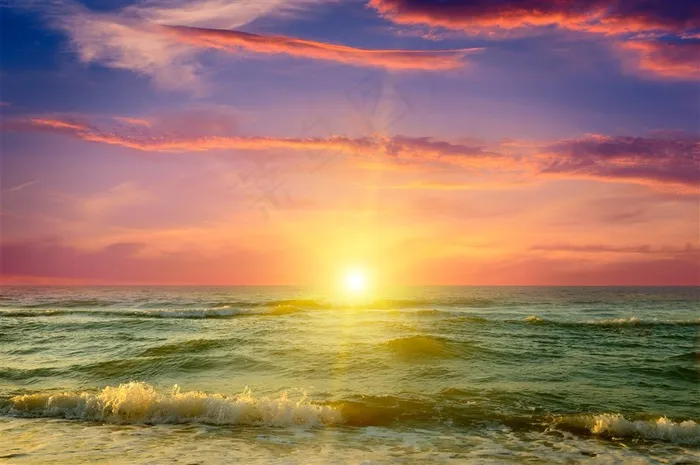 暖阳黄昏海景图片