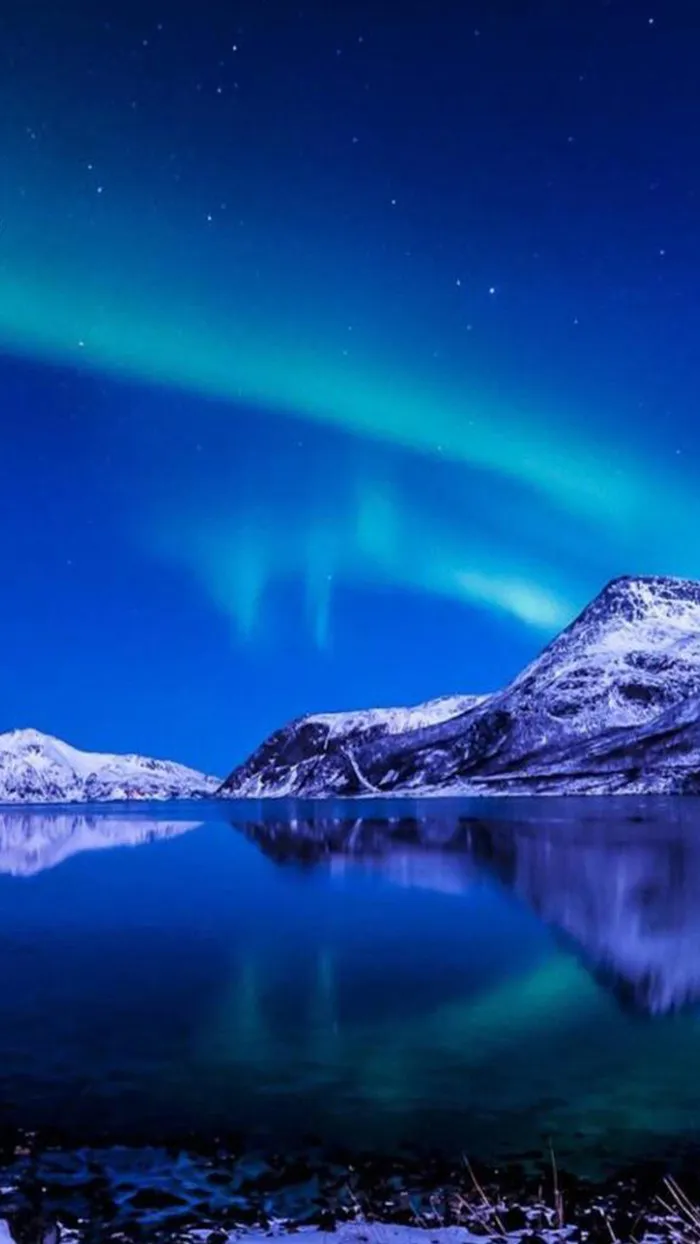 绿色极光壁纸图片