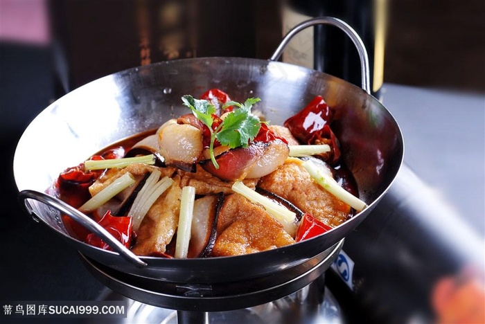 中华美食热干锅豆腐摄影图