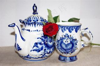 精美瓷器玫瑰花图片