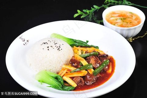 红烧牛肉盖浇饭