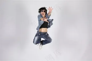 开心的国外男孩