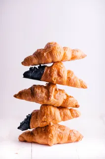 蛋糕店小蛋糕慕斯美食甜品图片