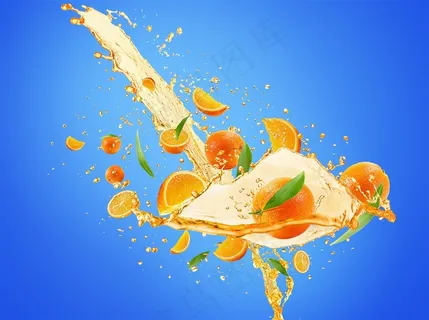 蓝色背景上漂浮的橙子和果汁高清图片