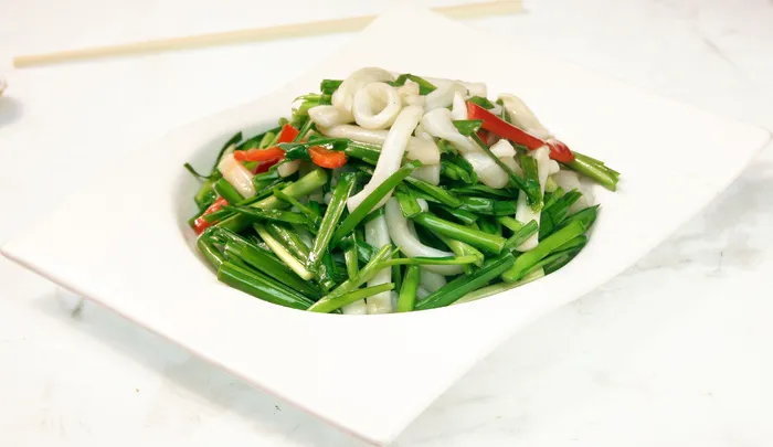 12韭香爆鲜鱿 保府人家