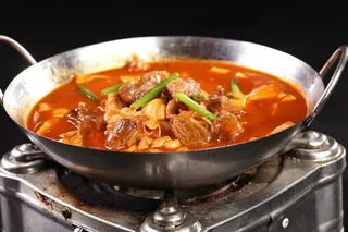 G00354护心皮炖千张 (2)