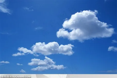 美丽天空-几朵漂浮的云朵