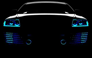 黑色炫酷车灯汽车图片