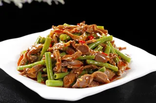 豆角拌鸡珍0