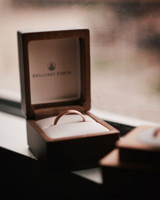 简单结婚戒指款式图片