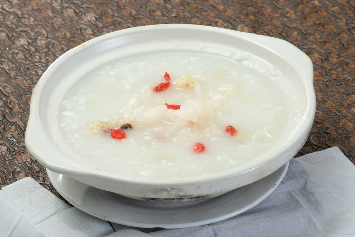 银耳莲子12粥