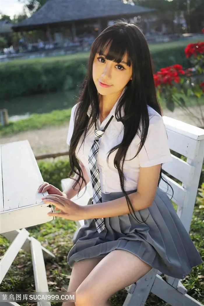 户外清纯校服小美女写真