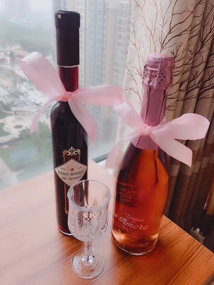 浪漫情调系列红酒情人节