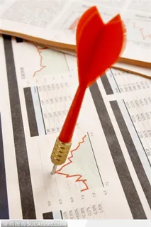 红色飞镖和报表