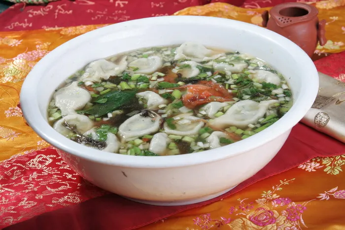 时蔬 汤饺 盆