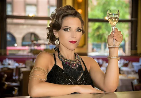 高清性感气质喝酒美女