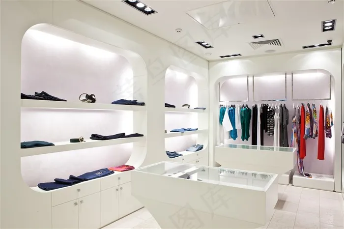 时装店内服装展示效果