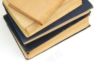 高清一堆旧书图片下载