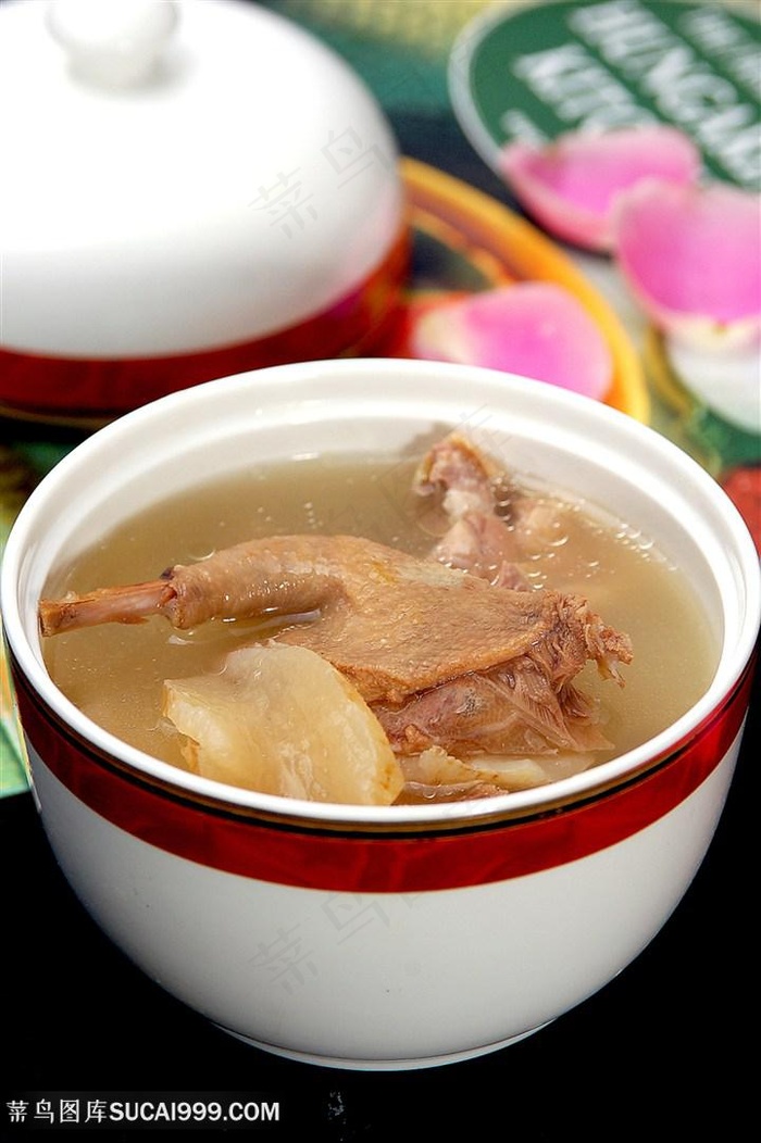 麻虫草乳鸽盅