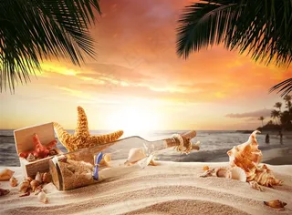 黄昏下的海滩高清图片