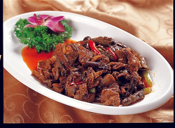 CXC06450烟笋烧牛腩38元