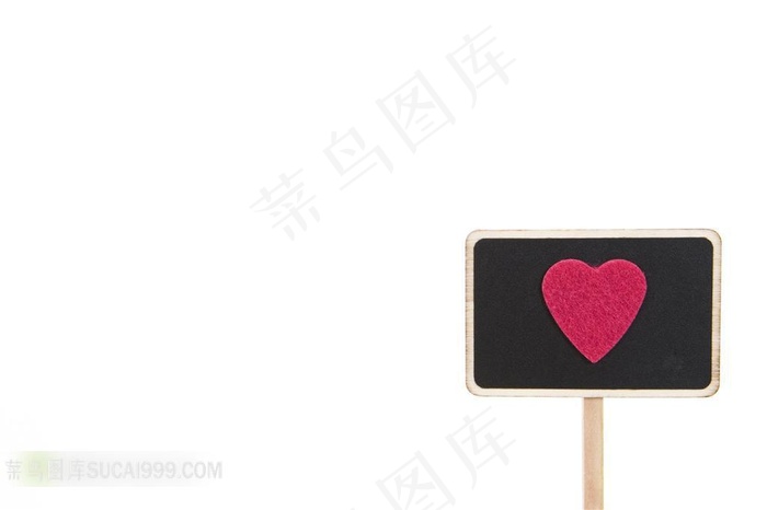 小黑板上的心形贴纸